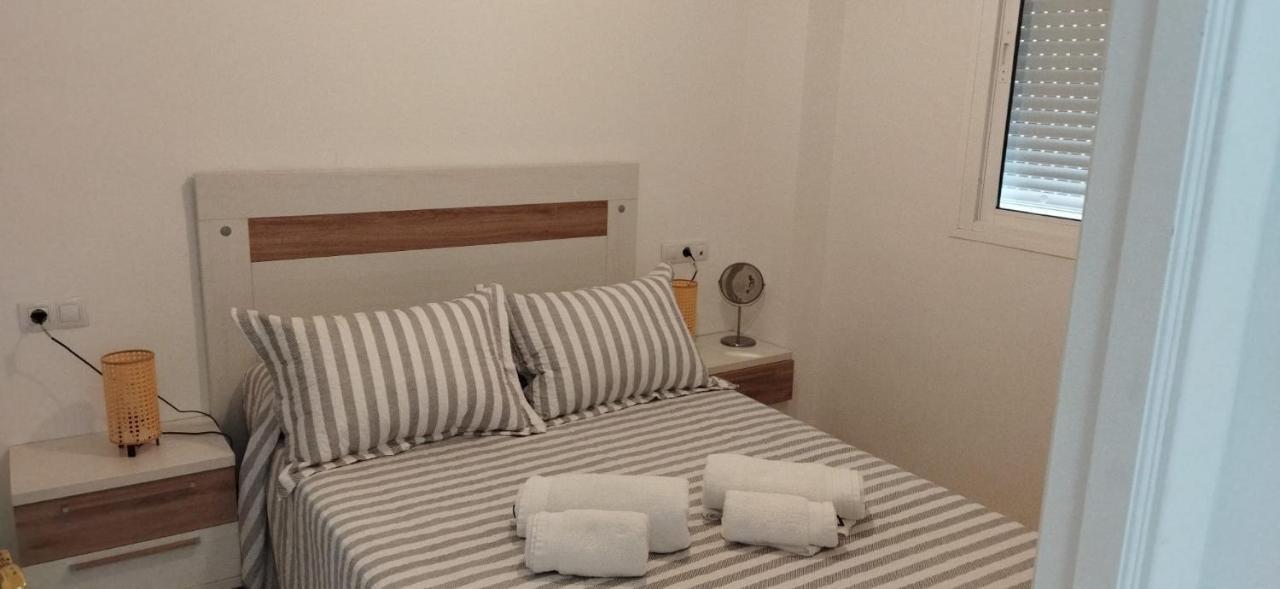 Apartamentos Costa De La Luz Playa Rota Exteriör bild
